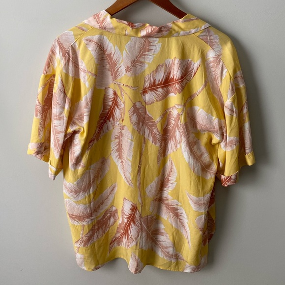 Paradise Button Down - Picture 2 of 2